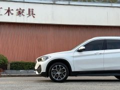 BMW X1 sDrive25Li Leading - фото 3