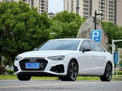 Audi A4L 40 TFSI luxury and dynamic - фото 2