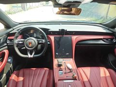 Hongqi H5 2025 1.5T DCT Xuanying 2 million units commemorative edition - фото 10