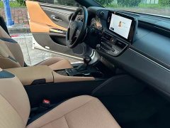 Lexus ES 2022 300h Premium Edition - фото 3