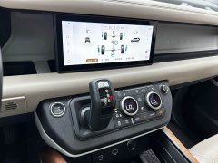 Land Rover Defender 110 P400 Dark Special Edition - фото 10