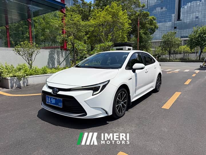 Toyota Ralink Intelligent Electric Hybrid Dual Engine 1.8L Deluxe Edition - автомобиль из Китая