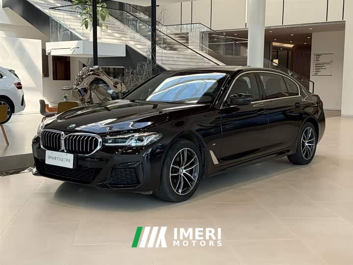 BMW 5 Series 2022 525Li M Sports Package - автомобиль из Китая