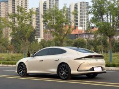 IM Motors Zhiji L6 Max - фото 9