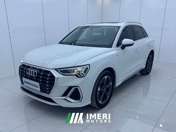 Audi Q3 35 TFSI Fashionable and Dynamic - автомобиль из Китая