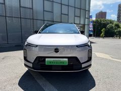 Volvo XC70 plug-in hybrid 2WD long range Core - фото 2