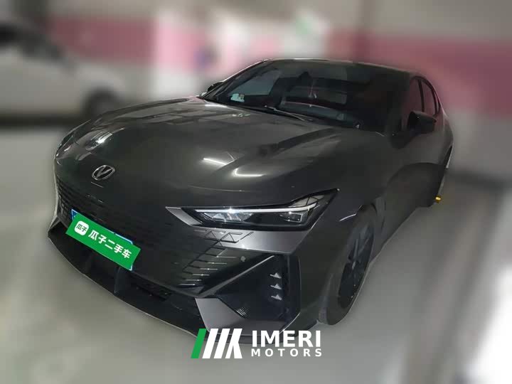 Changan UNI-V 2022 1.5T premium - автомобиль из Китая