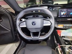 Changan UNI-V 2022 1.5T premium - фото 3