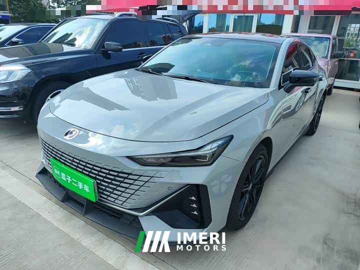 Changan UNI-V Smart iDD Smart iDD 1.5T 113km smart cool