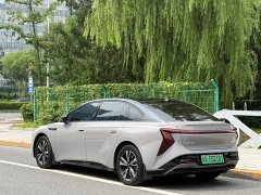 Hongqi EH7 690 Smart Select Edition - фото 5