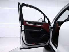 Porsche Cayenne 3.0T - фото 11