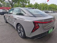 Hongqi EH7 640 four-wheel drive smart version - фото 5