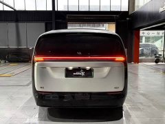 Li Auto Ideal MEGA Home Family Special Edition - фото 4