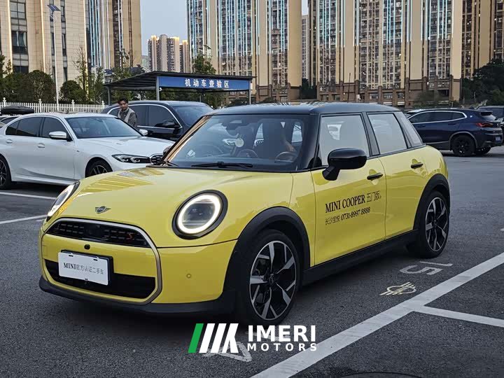 MINI 2025 2.0T COOPER S Artist Five-Door Edition