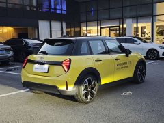 MINI 2025 2.0T COOPER S Artist Five-Door Edition - фото 2