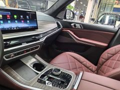 BMW X5 2023 xDrive 40Li M Sports Night Package - фото 15