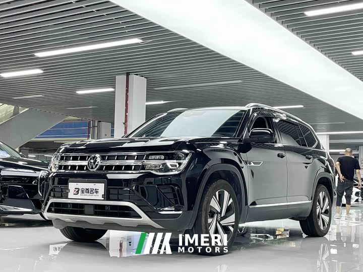 Volkswagen Touron 380TSI four-wheel drive Dragon Edition - автомобиль из Китая