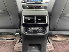 Volkswagen Touron 380TSI four-wheel drive Dragon Edition - фото 17