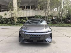 Changan UNI-V 1.5T premium - фото 2