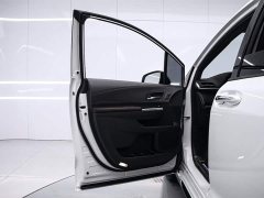 Toyota SIENNA 2021 2.5L Hybrid Platinum Edition - фото 11