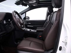 Toyota SIENNA 2021 2.5L Hybrid Platinum Edition - фото 12