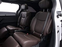 Toyota SIENNA 2021 2.5L Hybrid Platinum Edition - фото 14