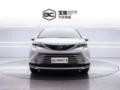 Toyota SIENNA 2021 2.5L Hybrid Platinum Edition - фото 2