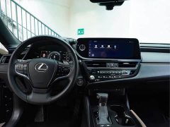 Lexus ES 2022 300h Excellence Edition - фото 16