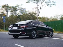 Lexus ES 2022 300h Excellence Edition - фото 3
