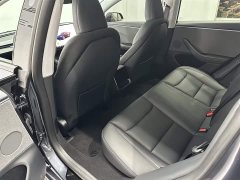 Tesla Model 3 rear-wheel drive version - фото 11