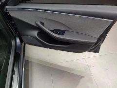 Tesla Model 3 rear-wheel drive version - фото 20