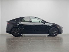 Tesla Model Y 2022 rear-wheel drive version - фото 11