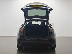 Tesla Model Y 2022 rear-wheel drive version - фото 13