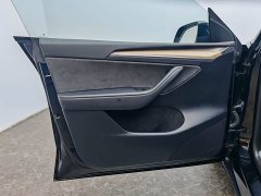 Tesla Model Y 2022 rear-wheel drive version - фото 19