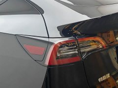 Tesla Model Y 2022 rear-wheel drive version - фото 7