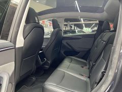 Tesla Model Y rear-wheel drive version - фото 10