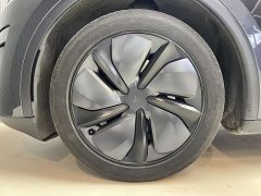 Tesla Model Y rear-wheel drive version - фото 15