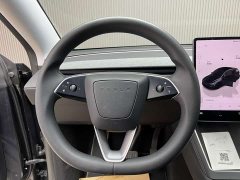 Tesla Model Y rear-wheel drive version - фото 5