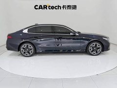 BMW 5 Series 530Li Exclusive M Sports Package - фото 12