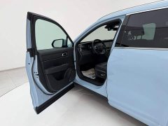 Li Auto Ideal ONE extended range 6-seater version - фото 13