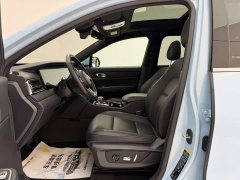 Li Auto Ideal ONE extended range 6-seater version - фото 14