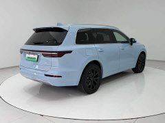 Li Auto Ideal ONE extended range 6-seater version - фото 8