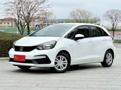 1.5L CVT Edition - фото 1