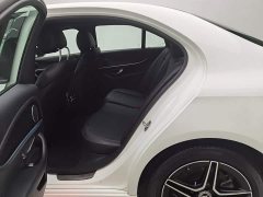 Mercedes-Benz E-Class (Imported) E 260 Fashionable Sports Edition - фото 15