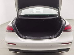 Mercedes-Benz E-Class (Imported) E 260 Fashionable Sports Edition - фото 16