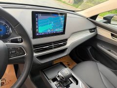 Hongqi E-QM5 560km PLUS - фото 8