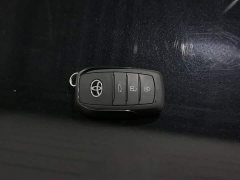 Toyota Camry Dual Engine 2.0HE Elite Edition - фото 19