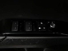 Toyota Camry Dual Engine 2.0HE Elite Edition - фото 9