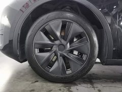 Tesla Model Y 2023 rear-wheel drive version - фото 17