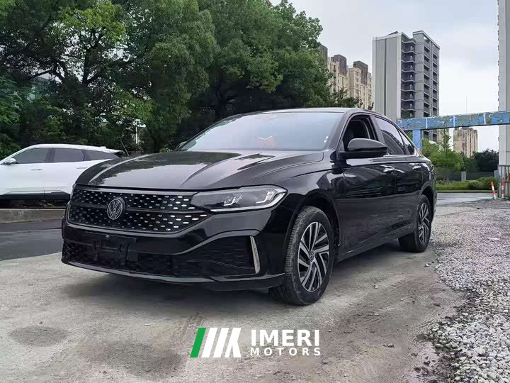 Volkswagen Lavida 1.5L automatic Deyi version - автомобиль из Китая